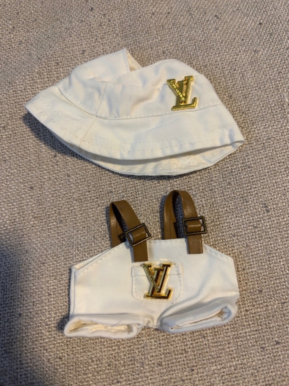 Labubu or XS Doll White Outfit